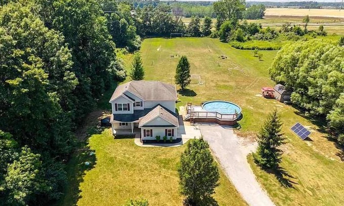 Fort Wayne Casa | Secluded Luxury Stay with Pond, Pool & Playset