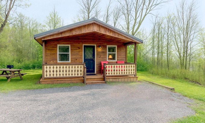 Robertsdale Cabina | Secluded Mountain Cabin Getaway Near Raystown Lake : Sleeps 6 + Pool & Fire Pit