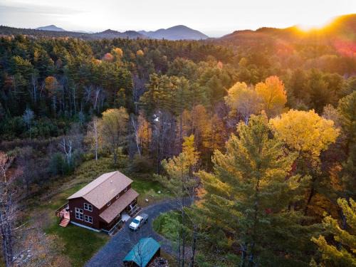 Elizabethtown Casa | Secluded Mountain Getaway on 87 Acres of Adirondack Wilderness in Elizabethtown, NY