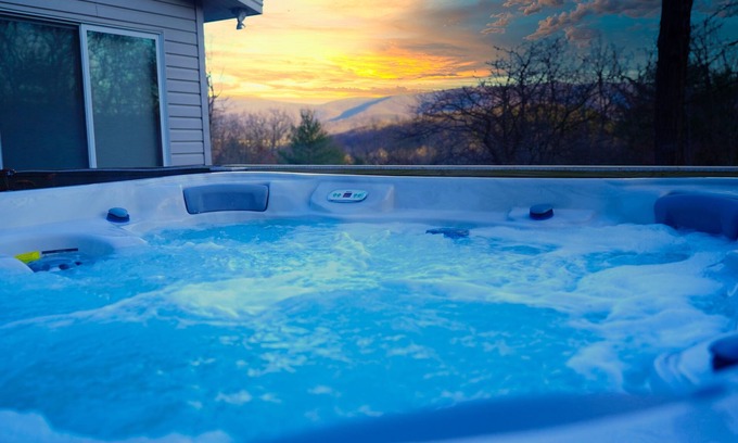 Rileyville Casa | Secluded Mountain Retreat with Stunning Views, Hot Tub, Wifi and more