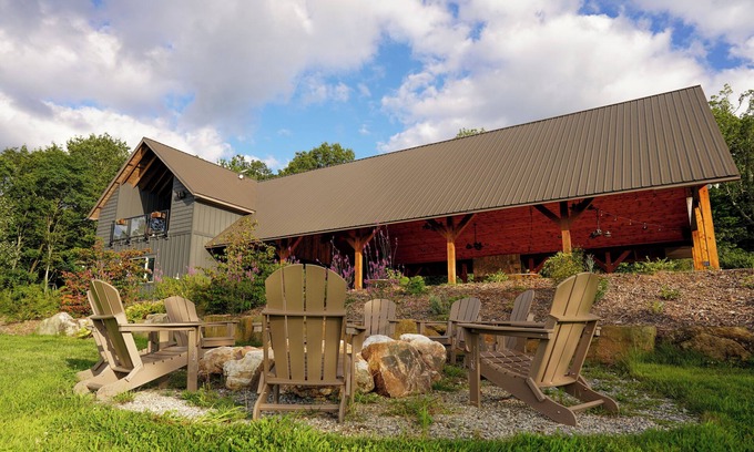 Clarkesville Apartamento | Secluded Mountain Top Vineyard Apartment near Lake Rabun and Tallulah Gorge