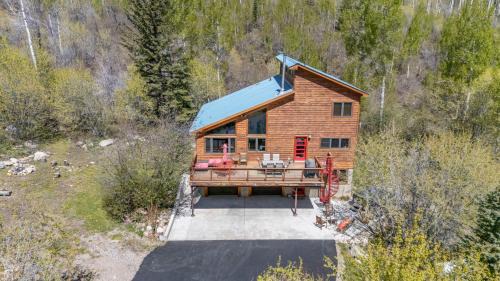 Purgatory Chalet De Esquí | Secluded Mtn home by Purg, Hot Tub, Views! Pets ok
