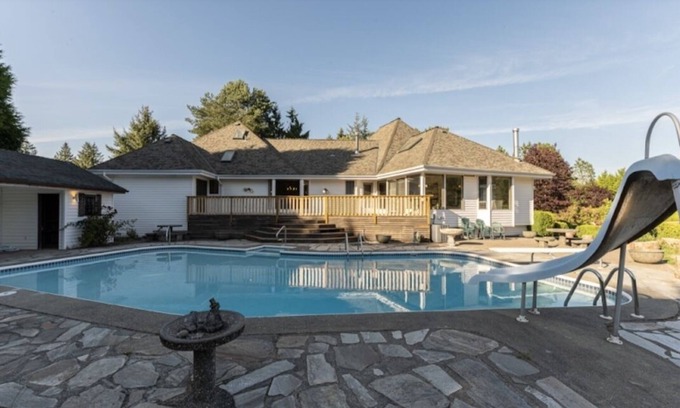 Langley Casa | Secluded Oasis: 5 Acre Retreat