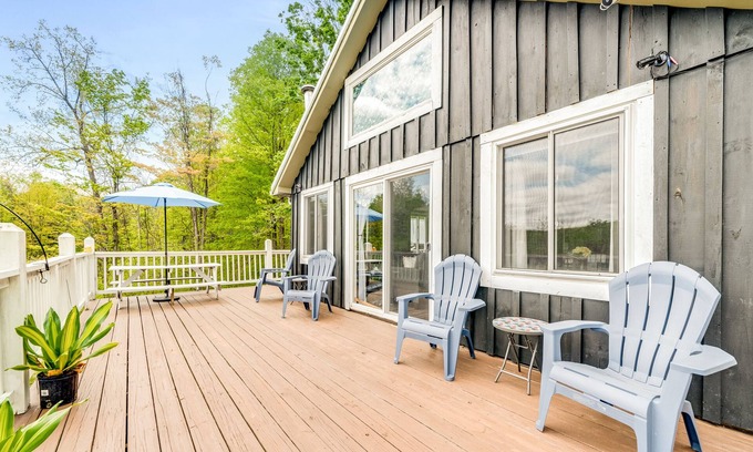Springwater Chalet De Esquí | Secluded Oasis: Luxurious Retreat with Stunning Views