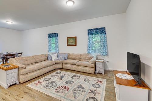 Orland Casa | Secluded Orland Cottage with Grill, Near State Parks