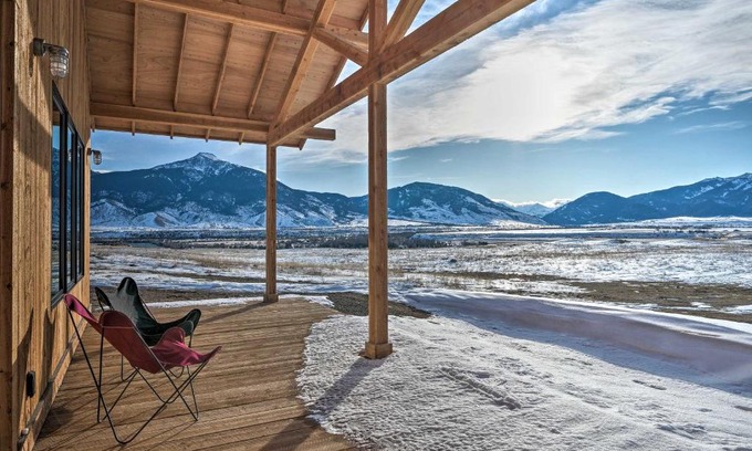 Livingston Casa | Secluded Paradise Valley Retreat with Stunning Views