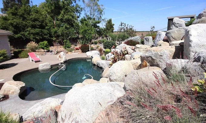 Fresno Casa | Secluded Resort-like home near Yosemite & Sequoia