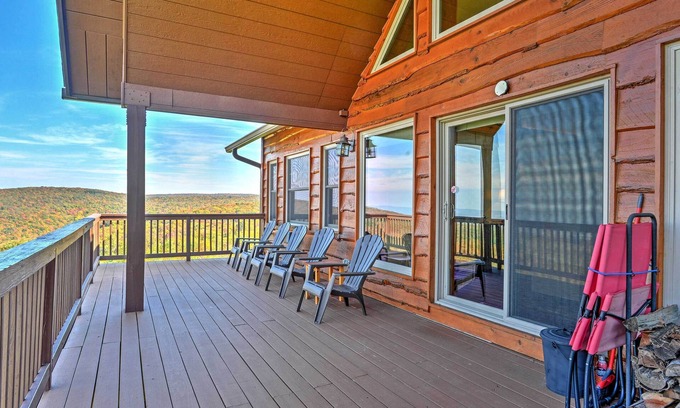 Jones Mills Casa | Gran Somerset Home w / Grill & Fire Pit-Near esquí