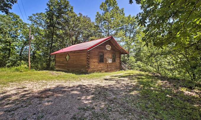 Eureka Springs Cabina | ¡NUEVO! Estudio aislado 1 milla a la capilla de Thorncrown