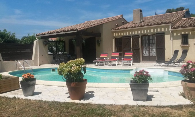 Pennautier Villa | Villa aislada con piscina privada y jardín enorme, a minutos de Carcasona