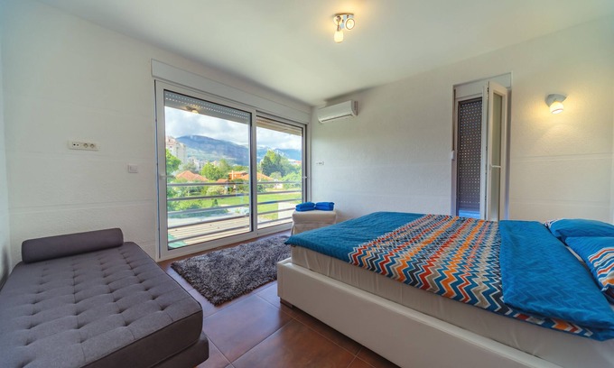 Bjelisi Apartamento | Second Floor