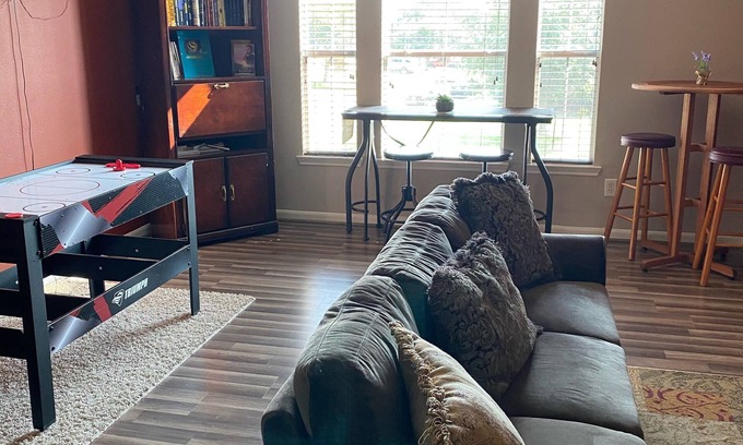 Cypress Apartamento | Second floor with independent entrance
