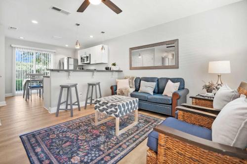 St. Augustine Casa | Secret Cottage 10 min to DT Dogs OK BBQ Parking
