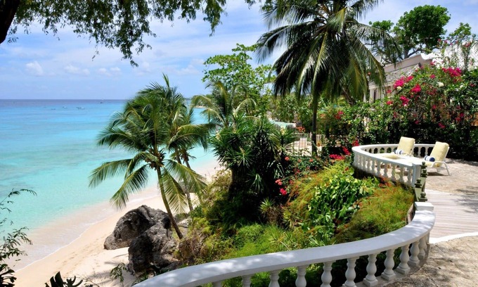Derricks Condominio | Secret Cove 4 in St James by Personal Villas - Surrounded by the Natural Beauty