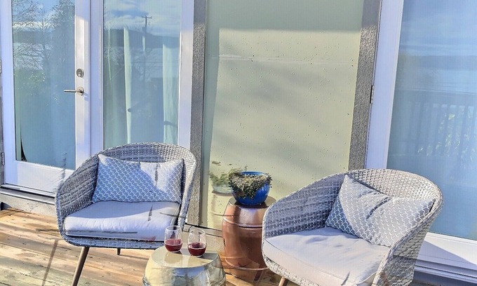 Union Bay Casa | See by the Sea: Enchanting Home by the Ocean.