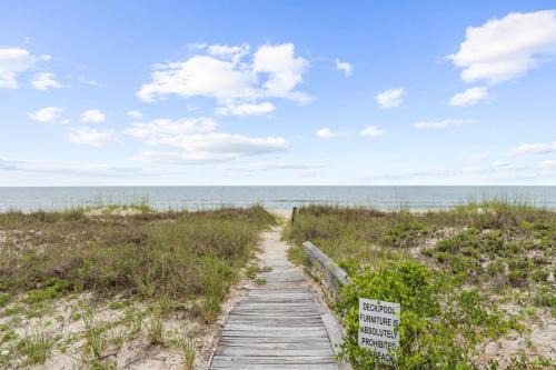 East End Casa | See Escape-Beachfront SGI