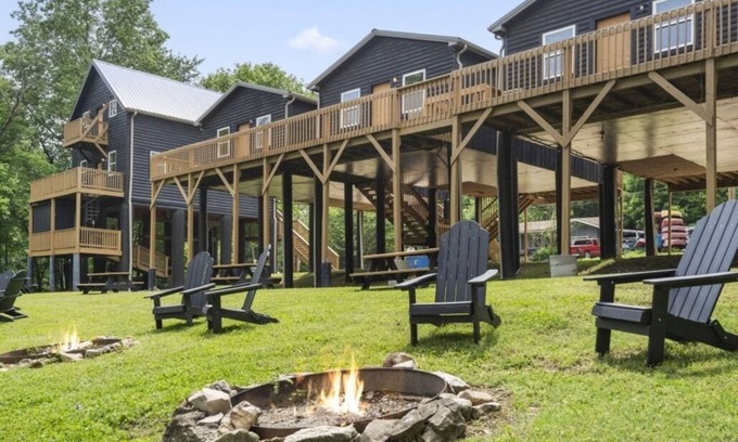 Ponce De Leon Cabina | See the Sunrise, Riverfront Cabin #4 on James River, #4 of 5 Cabins