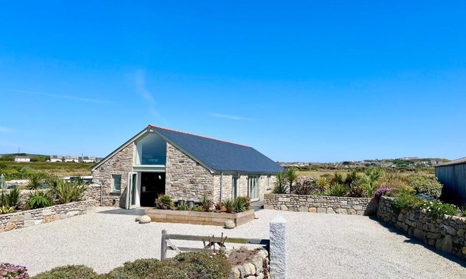 St Just Casa | See Two Seas, Cape Cornwall