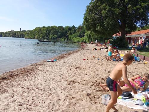 Ploen Apartamento | Seeblick Apartment neben der Schwimmhalle, Tierfreundlich