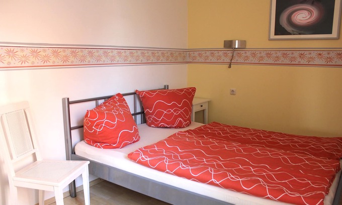 Gross Schwansee Apartamento | Seestern apartment - perfect for families with playground & garden, 15 min to the beach