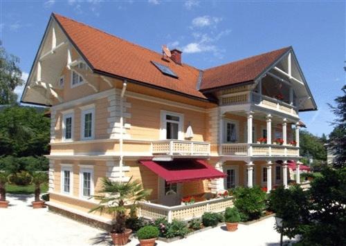 Poertschach am Woerthersee Apartamento | Seevilla Wienerroither