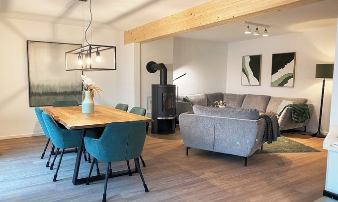 Tossens Apartamento | SeeZeit Tossens - light and air. Terrace. Family friendly.