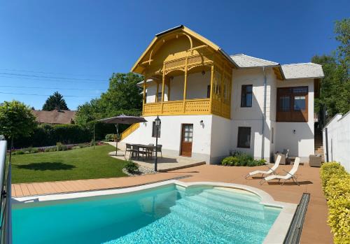Balatonalmadi Apartamento | Segesdy Villa