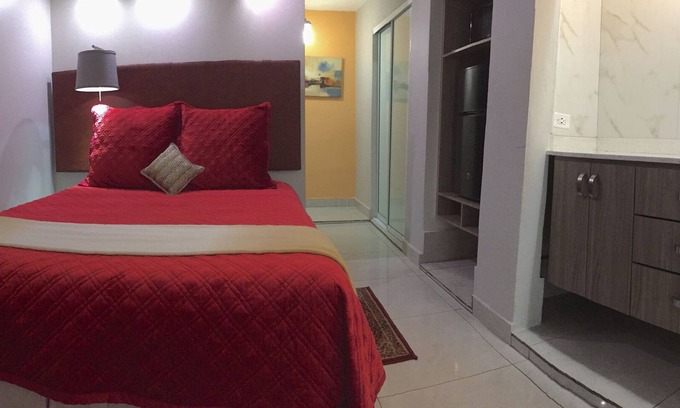 Sabana Abajo Apartamento | UNIDADES DE ESTUDIO SEGOVIA # 1
