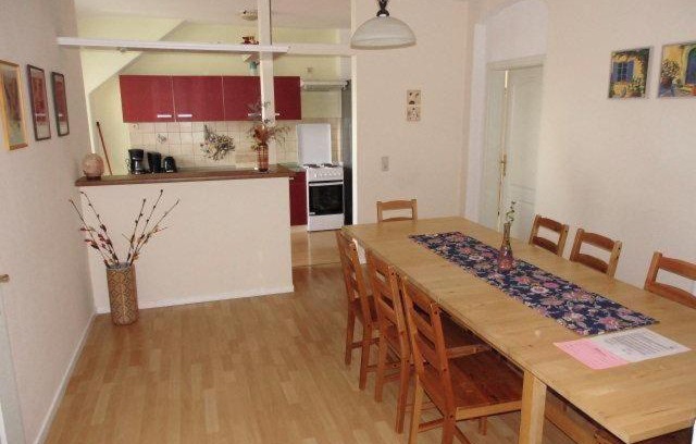 Loebtau Apartamento | Sehr-schoene-4-Raum-Maisonette-Fewo-mit-110qm-Balkon-zentral-preiswert-T7