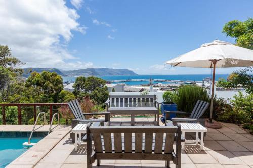 Simon's Town Casa | SEIA Dream offers stunning ocean views, sunny living spaces, plunge pool and terraces perfect for relaxing, Walk to Simons Town, Seaforth Beach, Boulders Beach penguins, high speed internet, smart TV and back up solar, ideal for families or remote work