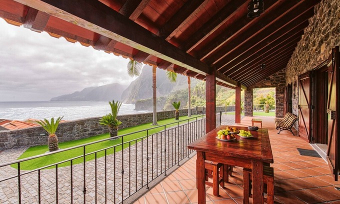Porto Moniz Casa | Seixal Sunny Villa A