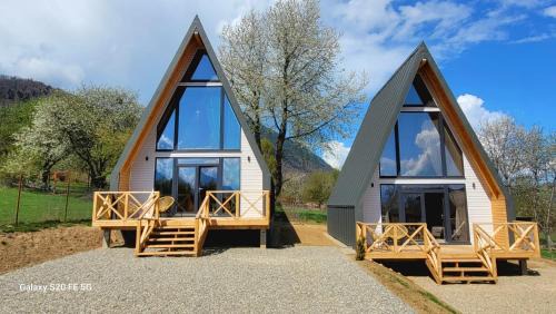Moieciu Chalet De Esquí | Selah Cabin