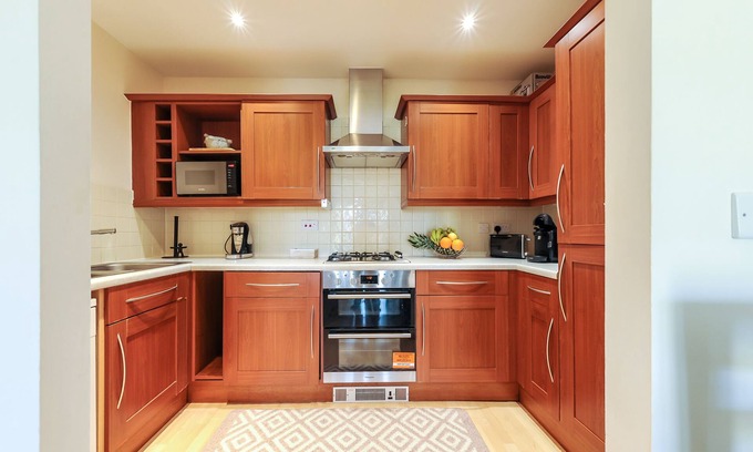 Reading Apartamento | Select Serviced Accommodation - Hunters Wharf