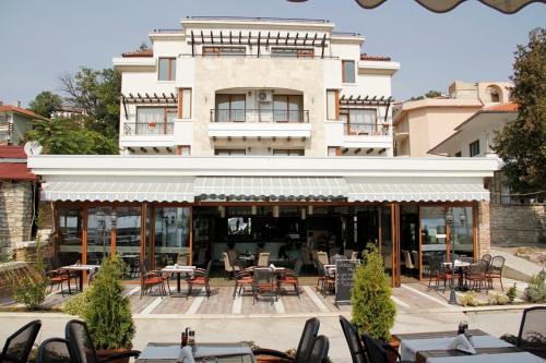 Balchik Hotel | Selena Hotel
