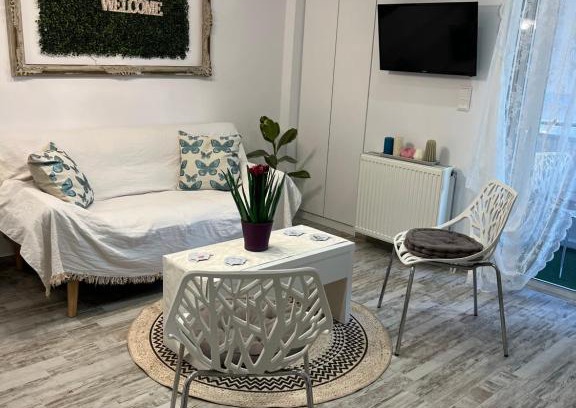 Nikaia-Agios Ioannis Rentis Apartamento | Selenity studio(close to two metro stations)
