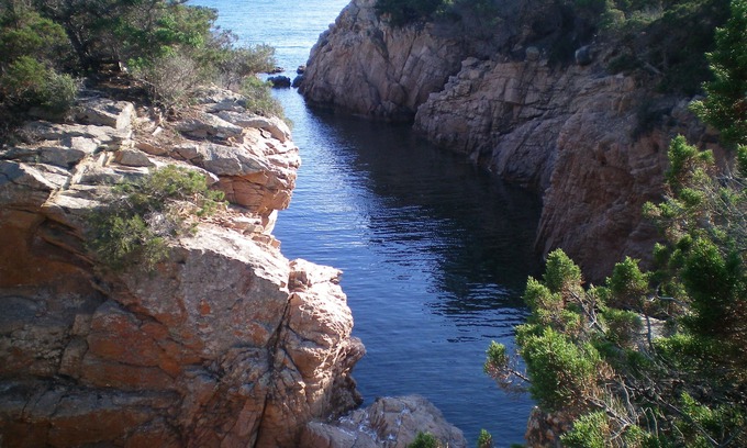 Monacia-d'Aullene Apartamento | Estudio independiente en pueblo tranquilo, con vistas al mar