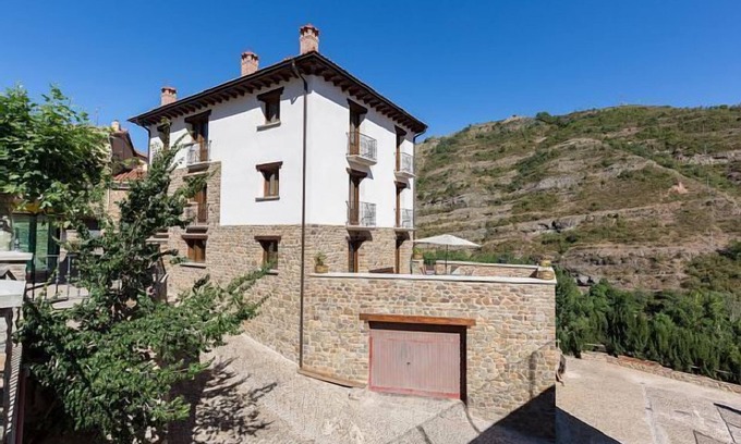 Laguna de Cameros Casa | Casa rural (alquiler íntegro) El Palomar del Abuelo para 16 personas