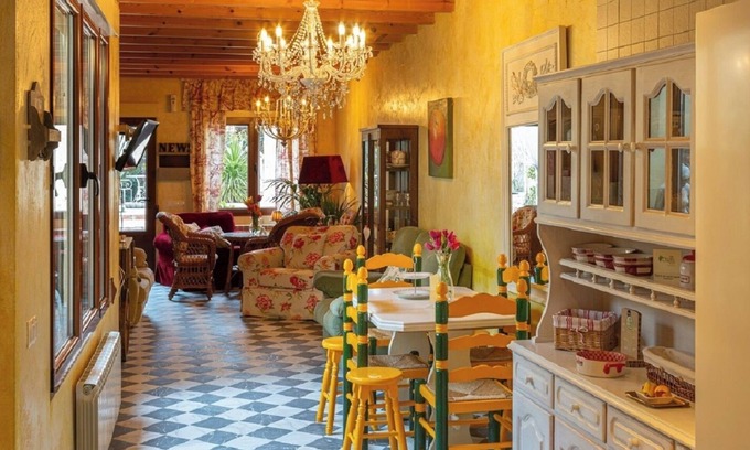 Castronuno Casa | Beautiful Alamedas - Una Casa Rural con una Historia Única