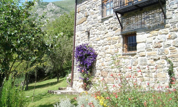 Ponga Cabaña | EL RINCÓN DE MON - Casa Rural (ALQUILER ÍNTEGRO) -hasta 3 personas-
