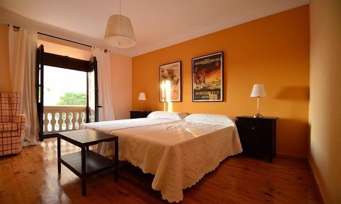 Valoria la Buena Cabaña | Casa rural (alquiler íntegro) La Plaza para 12 personas