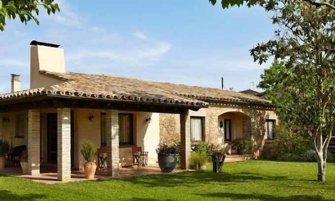 Parlava Cabaña | Casa rural en el Baix Empordà con WiFi gratis, piscina, BBQ, ideal familias