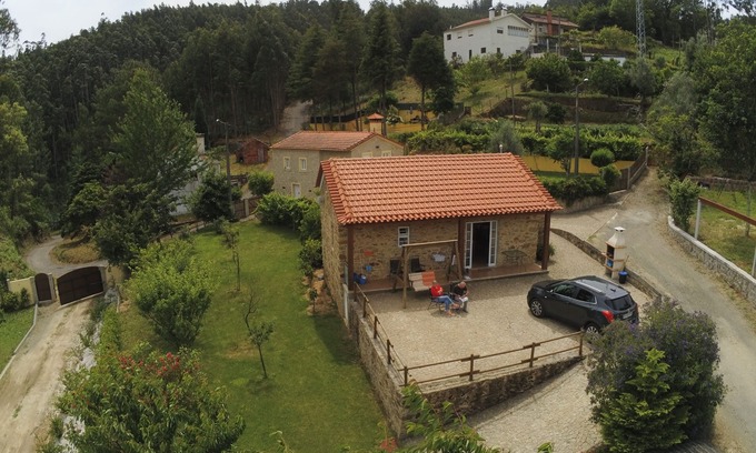 Sever do Vouga Cabaña | Casa rural (alquiler íntegro) Quinta do Sobreiral para 4 personas