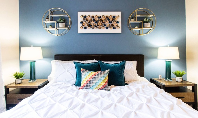 Stevenson Ranch Apartamento | ✔Self Check-in✔W/D✔A/C✔3 TVs✔2 King Beds ✔1 Parking 516