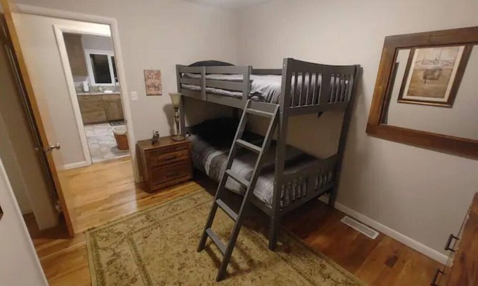 Idaho Falls Casa | Self Check-In & Free Wi-Fi in this Fresh Remodel!