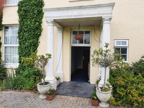 Winterton-on-Sea Apartamento | Self Contained apartment in Winterton Hall