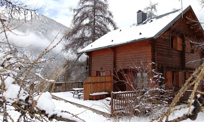 Les Orres Chalet De Esquí | Self-contained apartment in chalet at the foot of the slopes, with lovely south-facing terrace