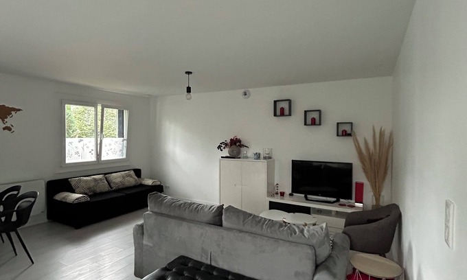 Lezoux Casa | Self-contained apartment in country house