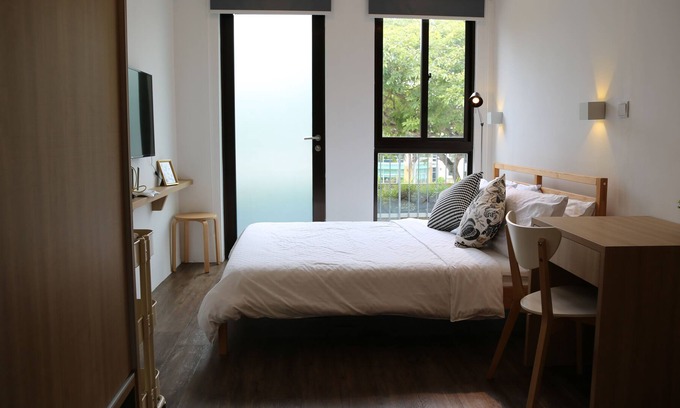 Bukit Timah Apartamento | Estudio independiente totalmente amueblado con servicio de limpieza.