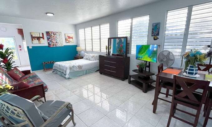 Aguadilla Apartamento | Apartamento Estudio Independiente Hermoso Alquiler de Vacaciones en Casa Caribe