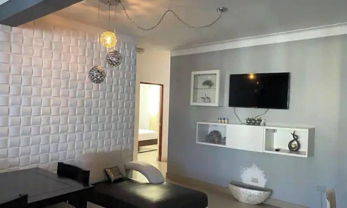 Cerro Alto Casa | 9 más propiedades con jacuzzi en un alojamiento cómodo moderno y cerca de todo